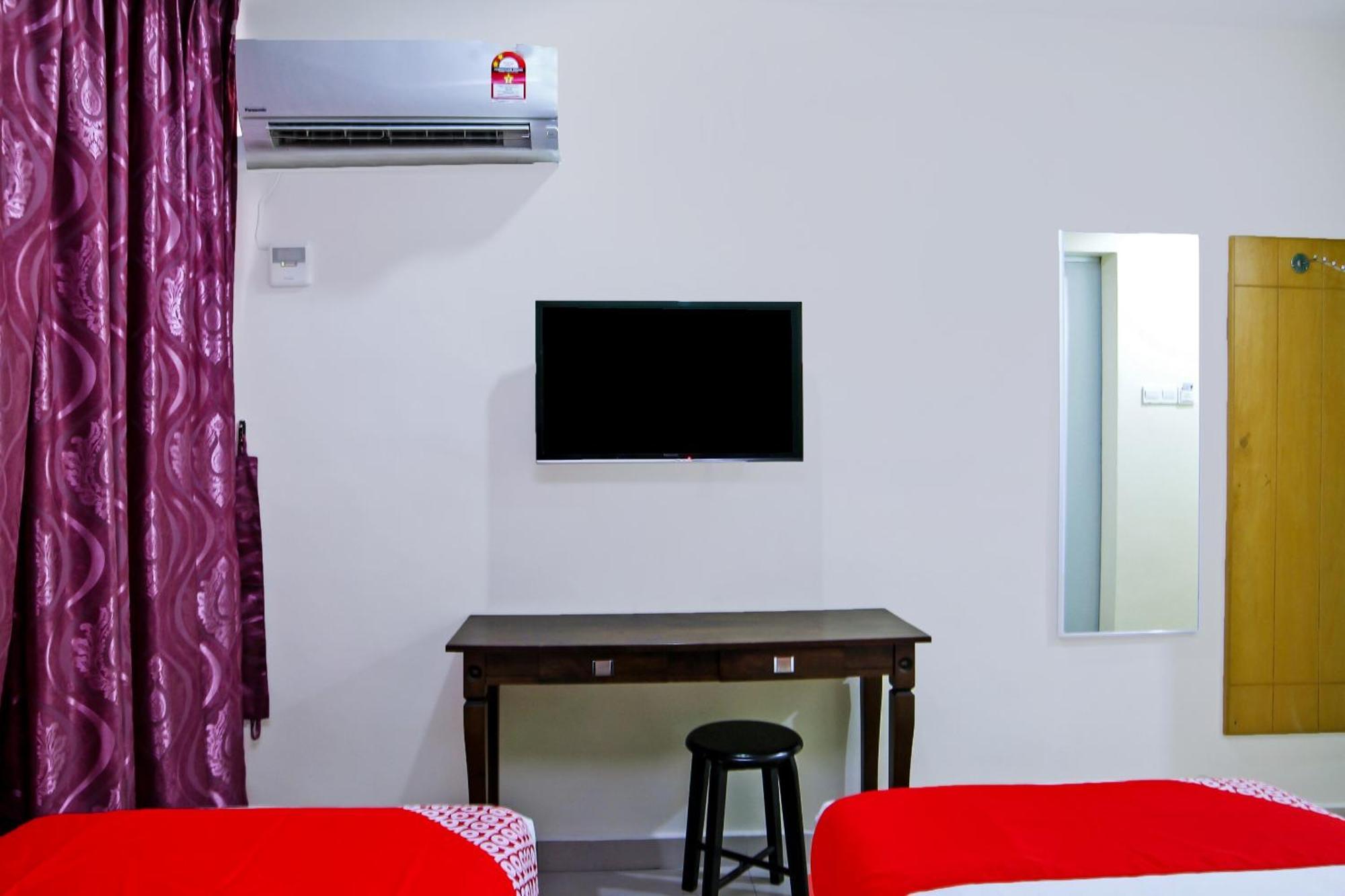 Oyo 44054 Holiday Mansion Inn Sibu Εξωτερικό φωτογραφία
